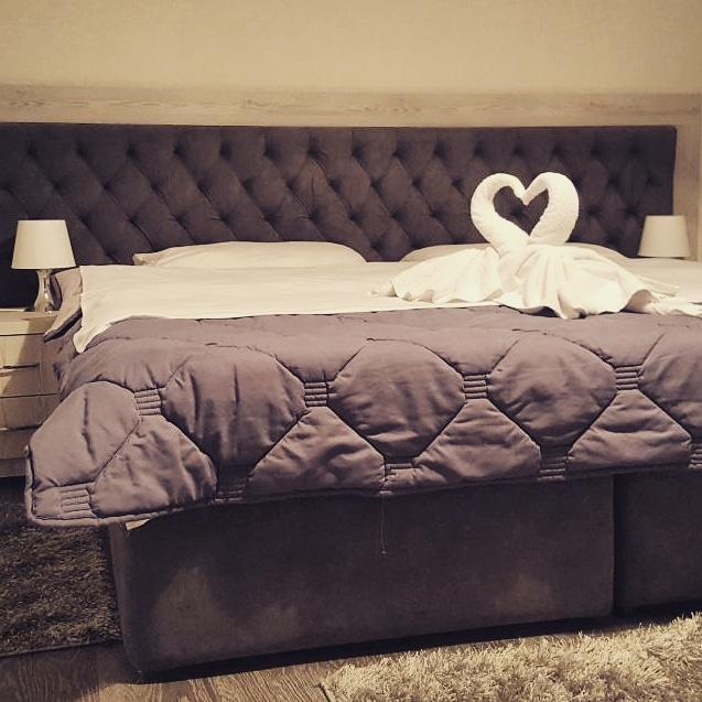 Hotel Livia Тирана Экстерьер фото